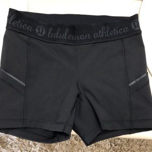 Lululemon size 6 dash dart spandex limited edition